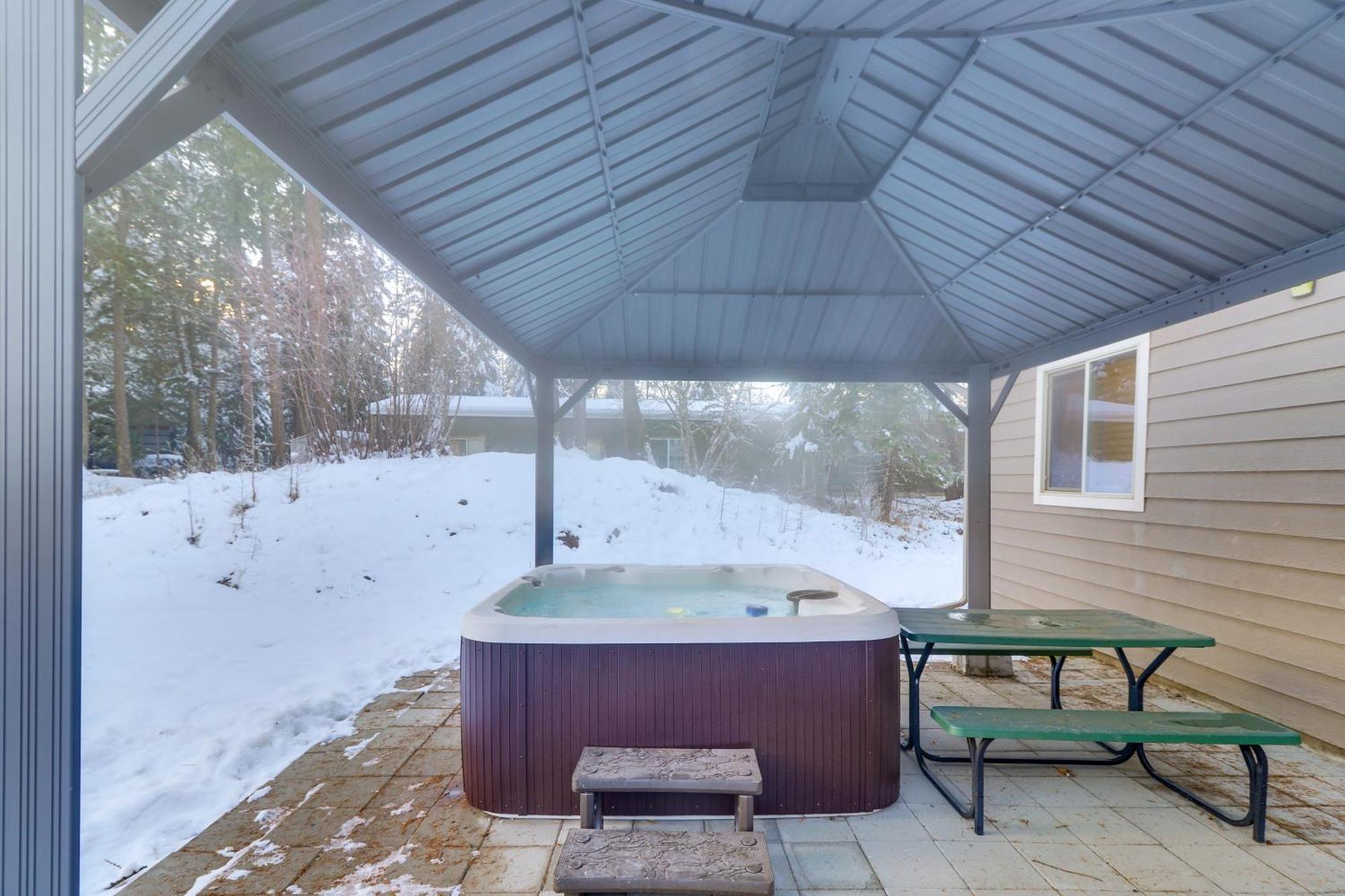 Columbia Falls Private Retreat Pool Table And Deck! Zewnętrze zdjęcie